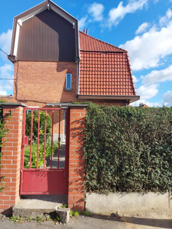 Belle Chambre Dans Un Quartier Calme Brussels Exterior photo